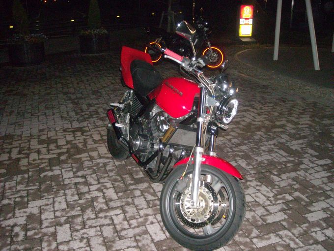 cb400
